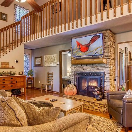 Cozy Cabin With Mountain Views Near Skylift Park! Gatlinburg Eksteriør billede