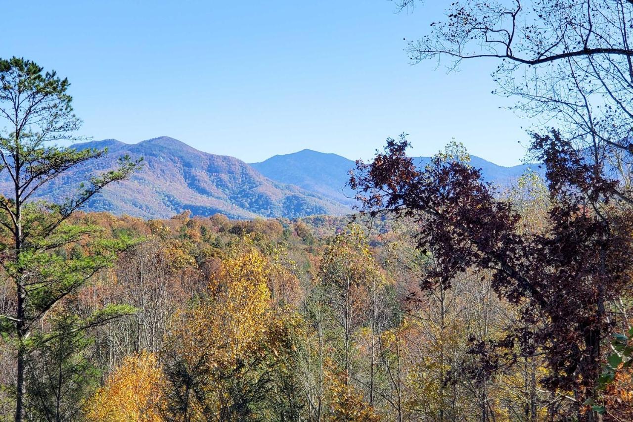 Cozy Cabin With Mountain Views Near Skylift Park! Gatlinburg Eksteriør billede