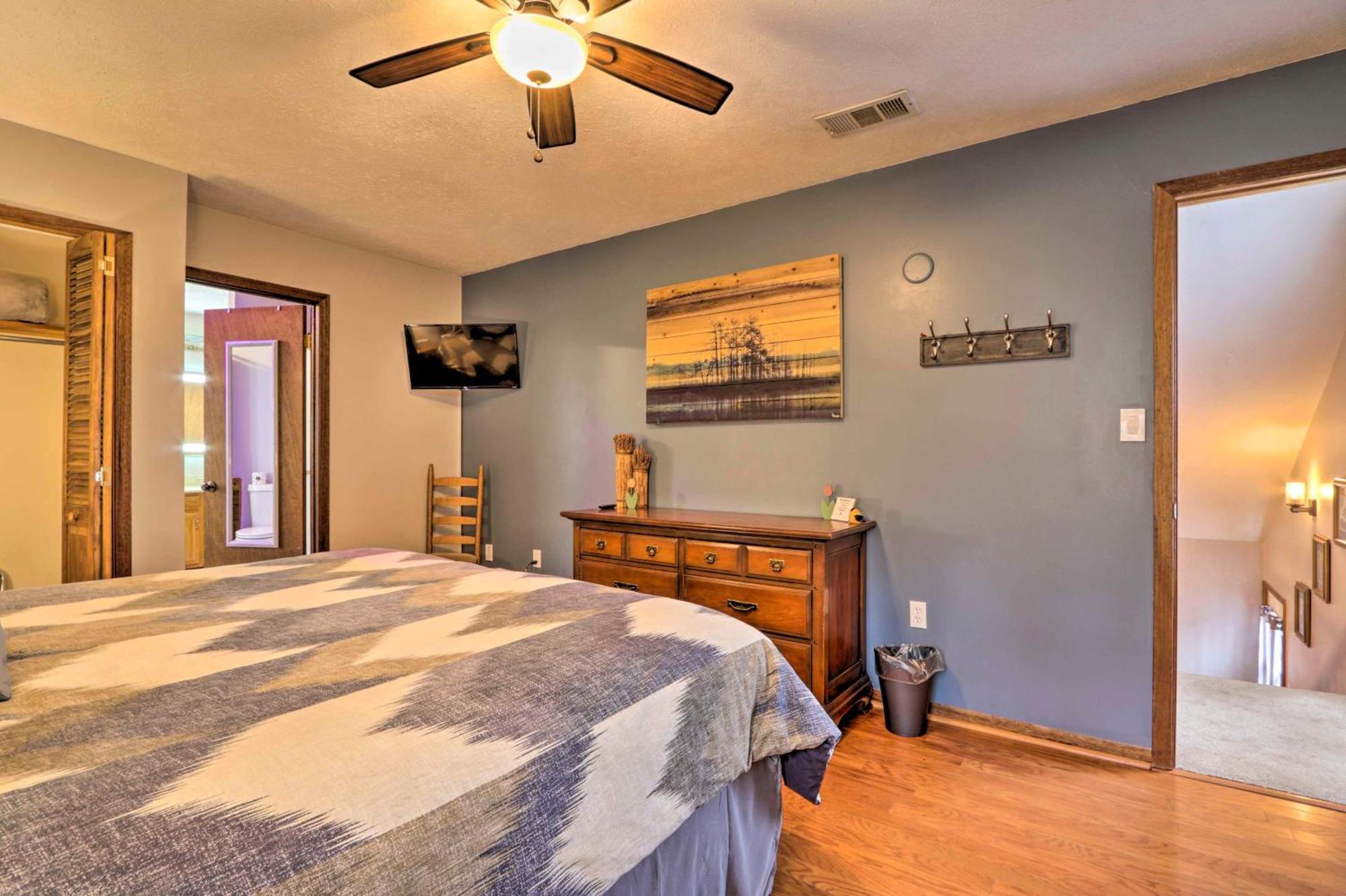 Cozy Cabin With Mountain Views Near Skylift Park! Gatlinburg Eksteriør billede